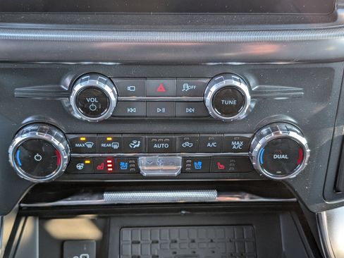 New 2025 Ford F150 Lariat w/ Equipment Group 502A High image 29