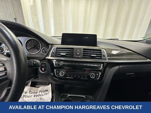 Used 2017 BMW 330i xDrive Sedan image 15