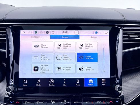 Used 2024 Jeep Grand Wagoneer L Series II w/ Quick Order Packagew 28T AWD/4WD image 28