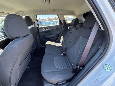 Used 2025 Kia Sportage LX FWD image 36