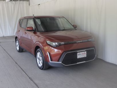 Used 2023 Kia Soul LX w/ LX Technology Package
