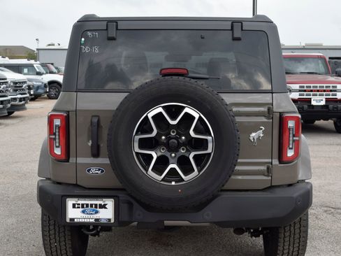 New 2026 Ford Bronco Outer Banks AWD/4WD image 5