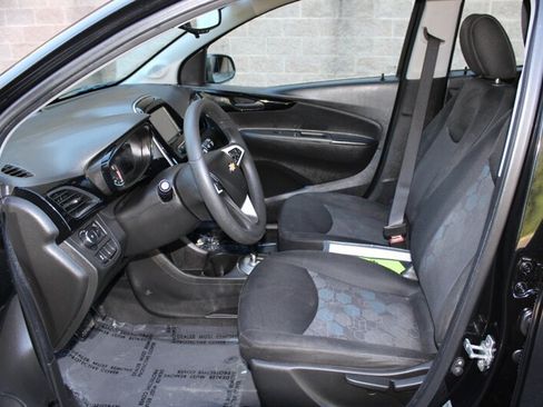 Used 2018 Chevrolet Spark LT FWD image 10