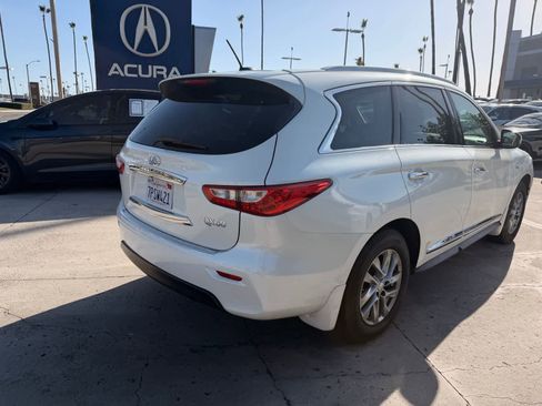 Used 2015 INFINITI QX60 AWD w/ Premium Package image 5