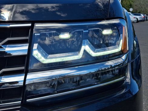 Used 2019 Volkswagen Atlas SEL R-Line image 10