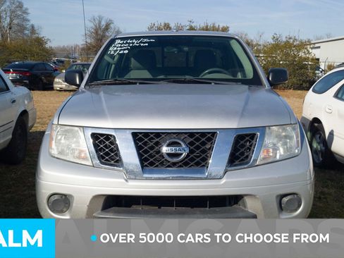 Used 2018 Nissan Frontier SV image 3