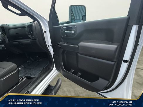 Used 2025 Chevrolet Silverado 2500 Custom w/ Custom Convenience Package AWD/4WD image 31