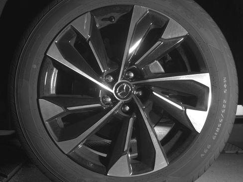 Used 2025 Nissan Sentra SV image 14