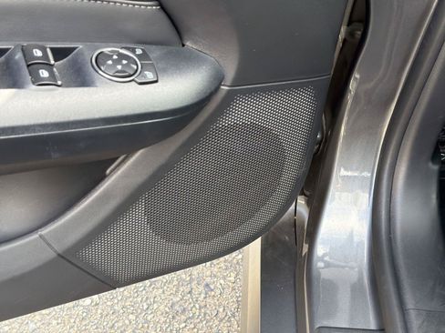 Used 2025 Ford Mustang Convertible RWD image 21