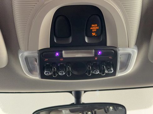 Used 2015 MINI Cooper 4-Door Hardtop FWD image 34