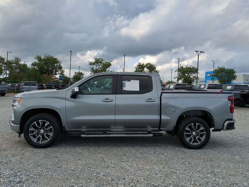 Certified 2023 Chevrolet Silverado 1500 LT AWD/4WD image 7