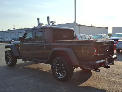 Used 2021 Jeep Gladiator Rubicon w/ Dual Top Group AWD/4WD image 8