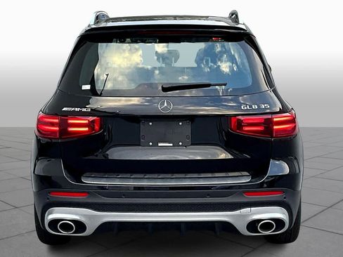 Used 2025 Mercedes-Benz GLB 35 AMG AMG GLB 35 image 5