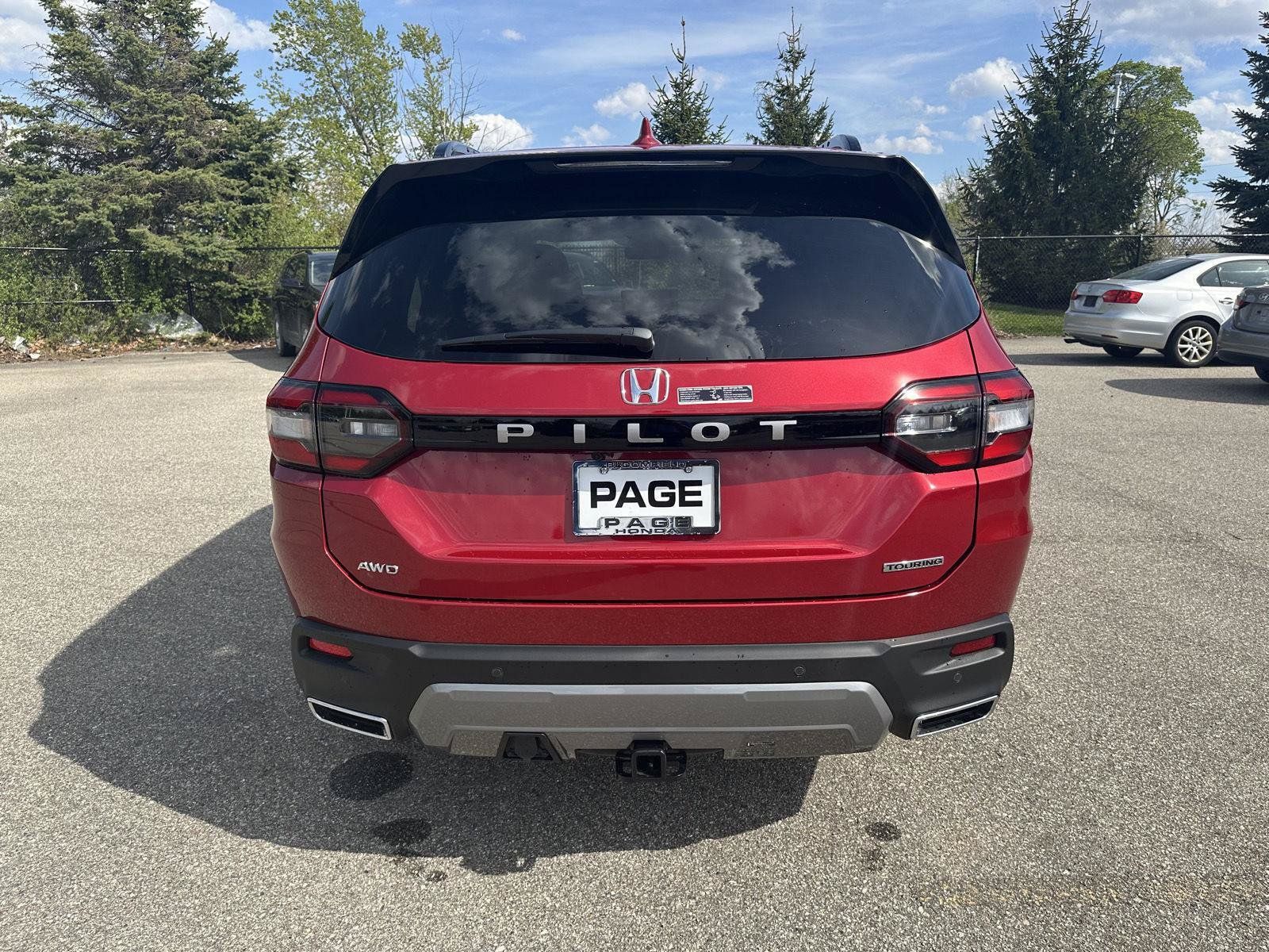 New 2026 Honda Pilot Touring image 7
