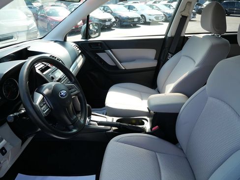 Used 2014 Subaru Forester 2.5i Premium w/ All-Weather Package AWD/4WD image 10