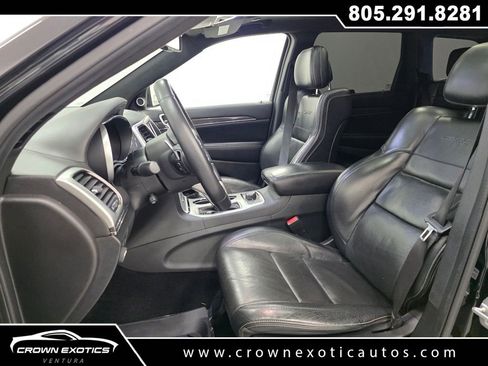 Used 2016 Jeep Grand Cherokee SRT image 24