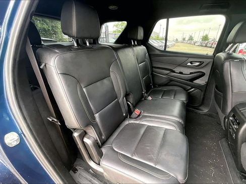 Used 2023 Chevrolet Traverse LT w/ LT Premium Package FWD image 31