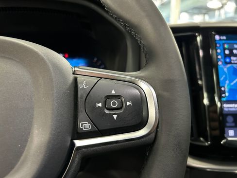 Certified 2024 Volvo XC60 B5 Core w/ Protection Package Premier AWD/4WD image 14