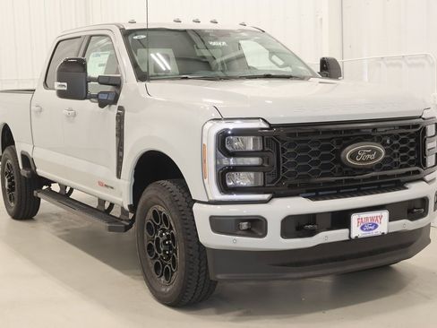 New 2025 Ford F350 Lariat w/ Lariat Ultimate Package image 2