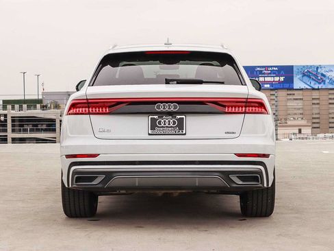Used 2022 Audi Q8 Premium Plus w/ Premium Plus Package AWD/4WD image 5