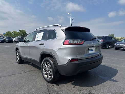 Used 2020 Jeep Cherokee Latitude Plus w/ Cold Weather Group AWD/4WD image 5