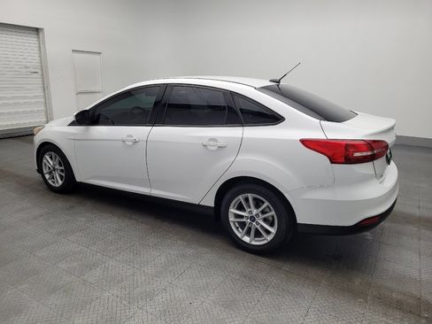 Used 2018 Ford Focus SE image 3