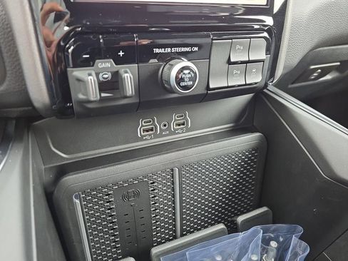 New 2026 RAM 1500 Big Horn AWD/4WD image 23