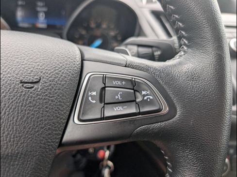 Used 2017 Ford Escape SE w/ SE Sport Appearance Package FWD image 14