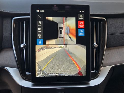 New 2026 Volvo XC90 T8 Ultra w/ Lounge Package AWD/4WD image 14