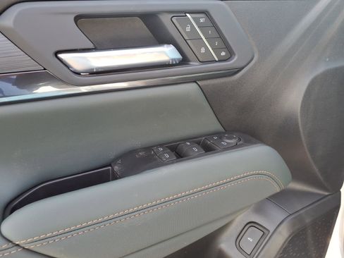 New 2026 GMC Terrain AT4 w/ Convenience Package III image 8