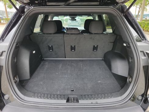 Used 2025 Chevrolet Equinox LT image 7