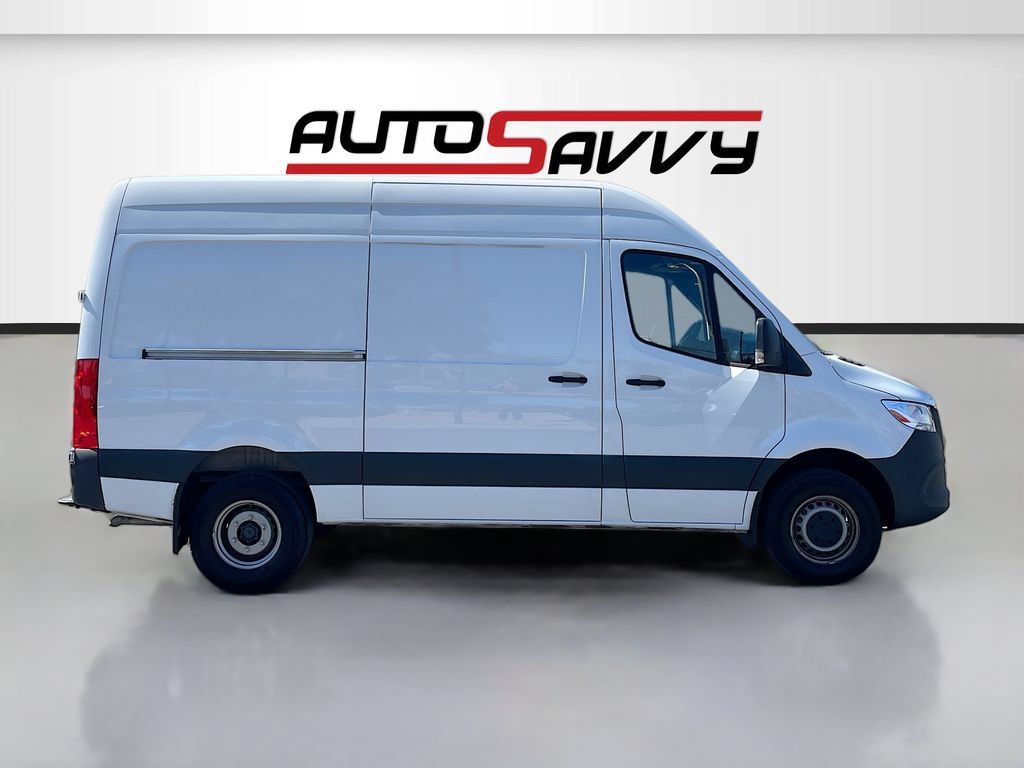 Used 2024 Mercedes-Benz Sprinter 3500 image 8