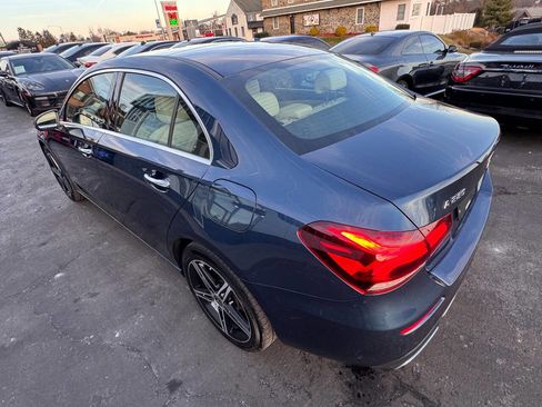 Used 2019 Mercedes-Benz A 220 4MATIC image 12