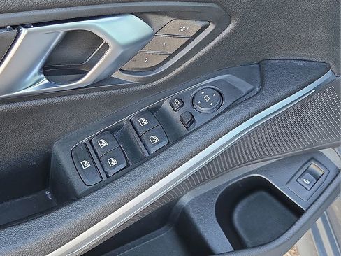 Used 2024 BMW 330i Sedan w/ Convenience Package image 22