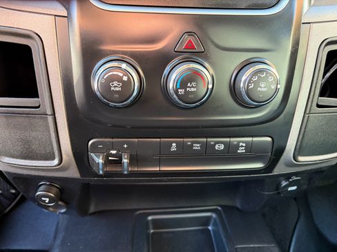 Used 2017 RAM 3500 Tradesman w/ Chrome Appearance Group image 18