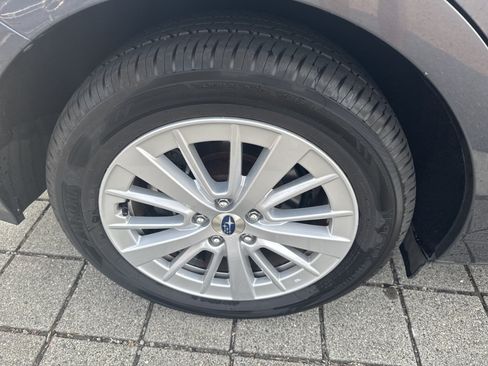 Used 2017 Subaru Impreza 2.0i Premium AWD/4WD image 11