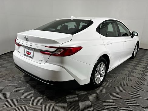 Certified 2025 Toyota Camry LE image 5
