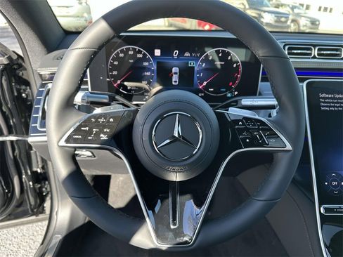 New 2025 Mercedes-Benz S 580 4MATIC Sedan image 15
