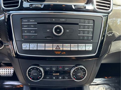 Used 2016 Mercedes-Benz GLE 63 AMG 4MATIC image 34