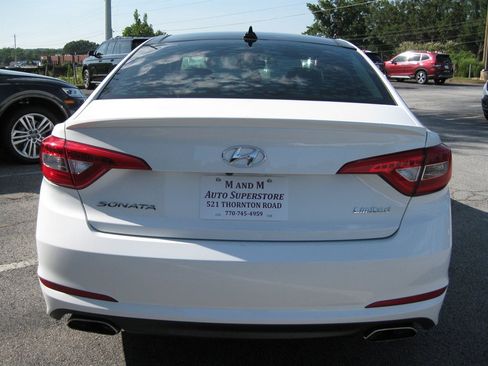 Used 2015 Hyundai Sonata Limited w/ Option Group 05 FWD image 7
