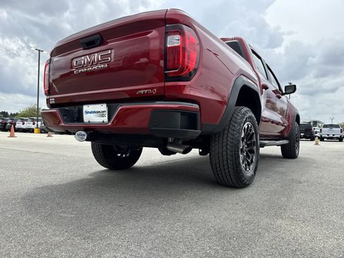 Used 2026 GMC Canyon AT4 image 10