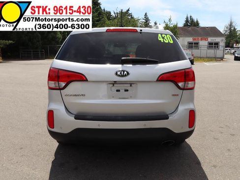 Used 2015 Kia Sorento LX AWD/4WD image 8