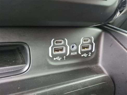 Used 2023 RAM 1500 Laramie image 22