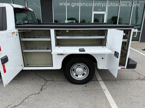 Used 2019 Ford F250 XL w/ Power Equipment Group RWD image 12