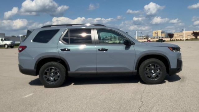 New 2026 Honda Pilot TrailSport image 9