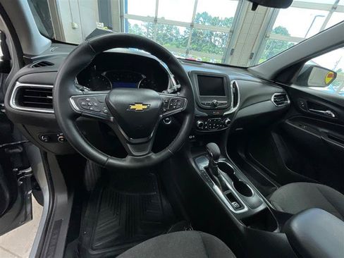 Used 2023 Chevrolet Equinox LT FWD image 13