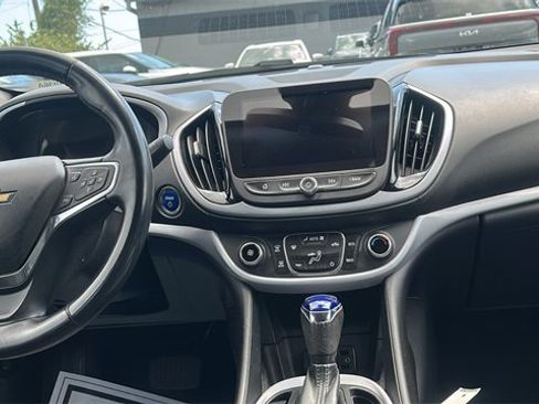 Used 2017 Chevrolet Volt LT image 15