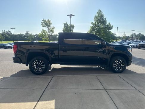 Used 2021 GMC Sierra 1500 AT4 w/ AT4 Value Package AWD/4WD image 5