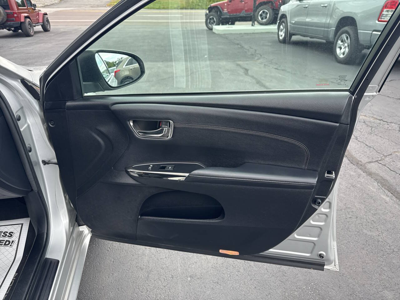 Used 2013 Toyota Avalon XLE Touring FWD image 24