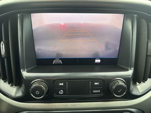 Used 2021 Chevrolet Colorado LT w/ Safety Package image 21